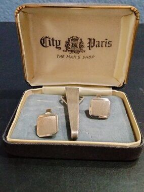 Sterling Silver Square Cufflinks and Tie Bar Set in Vintage City of Paris Jewelr